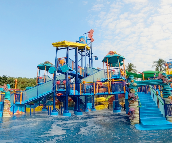 Aquatopia_RH_WaterOn-Edited