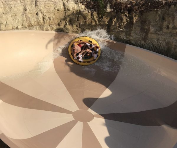 SIam Park FlyingSAUCER 45