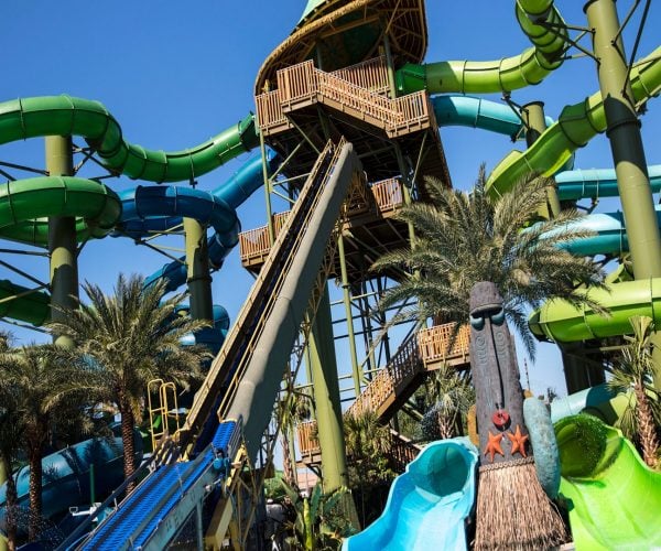 Volcano Bay Speed Complexボルケーノベイスピードコンプレックス